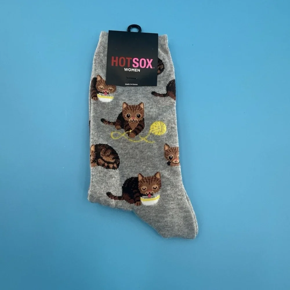 Hot Sox Women's Cat Yarn Play Crew Socks Gray Kitten Pattern Size 9–11 New